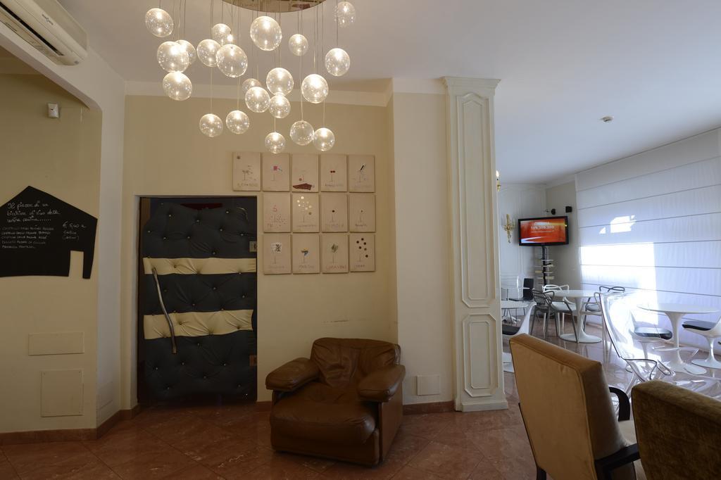 Hotel Tourist Торино Екстериор снимка